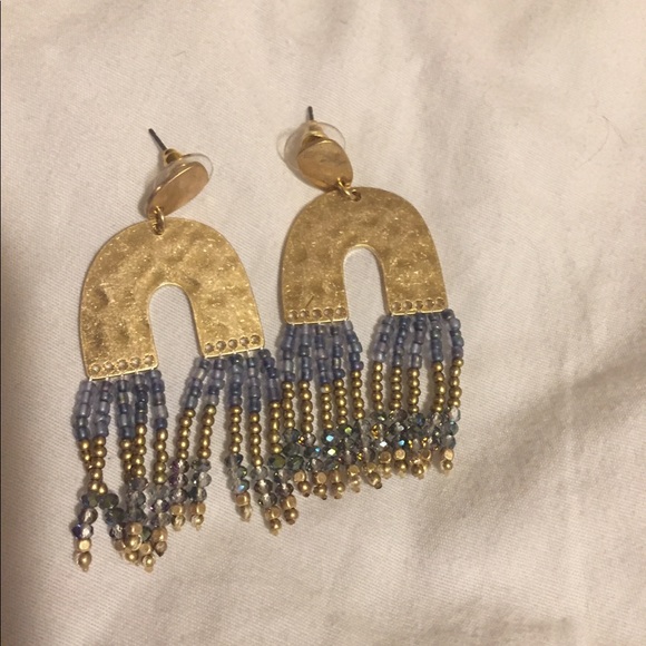 Brushed gold beaded dangle earrings - Picture 1 of 2